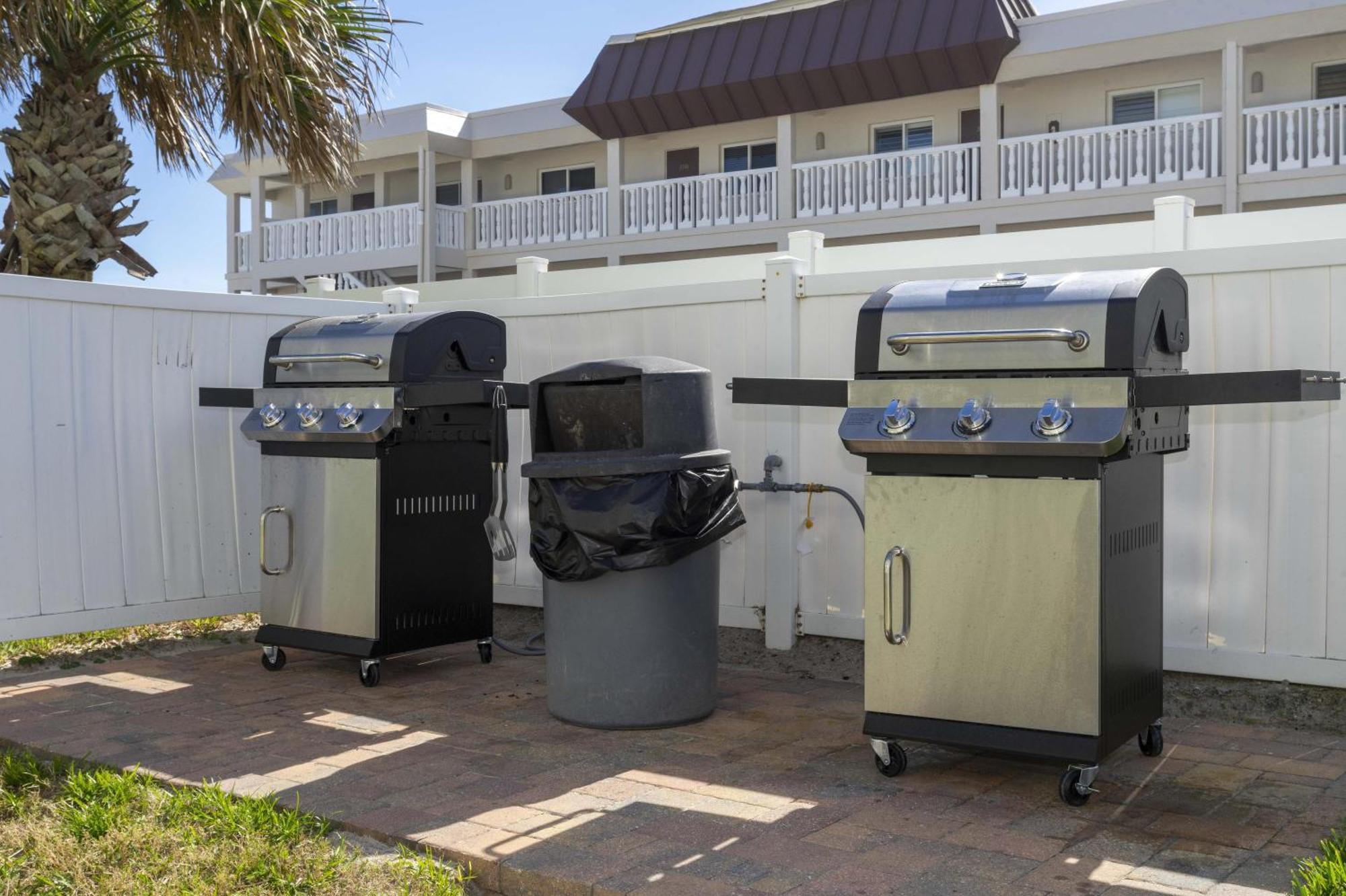 Coastal Waters 107 - A Studio Poolside Retreat New Smyrna Beach Eksteriør bilde