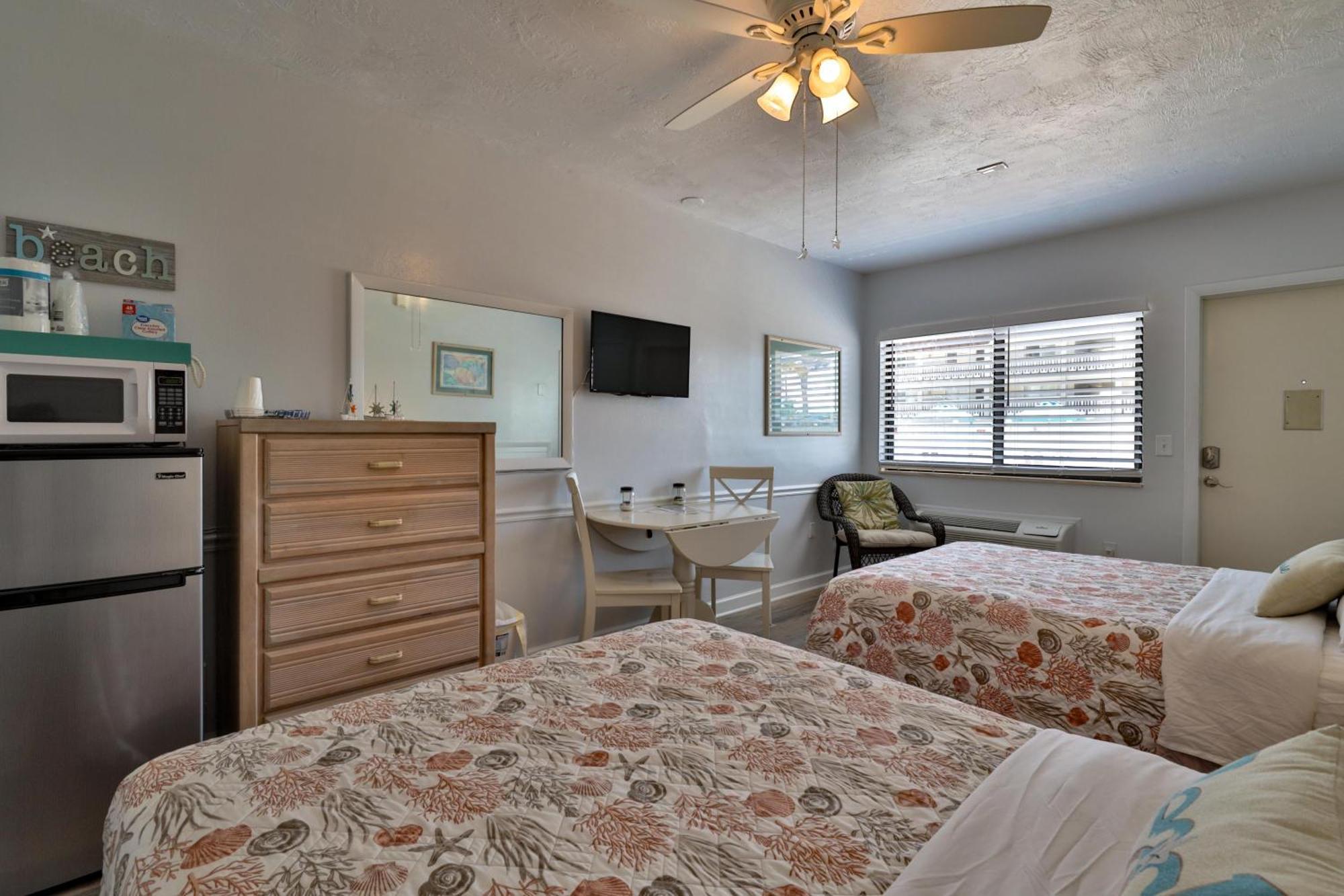 Coastal Waters 107 - A Studio Poolside Retreat New Smyrna Beach Eksteriør bilde